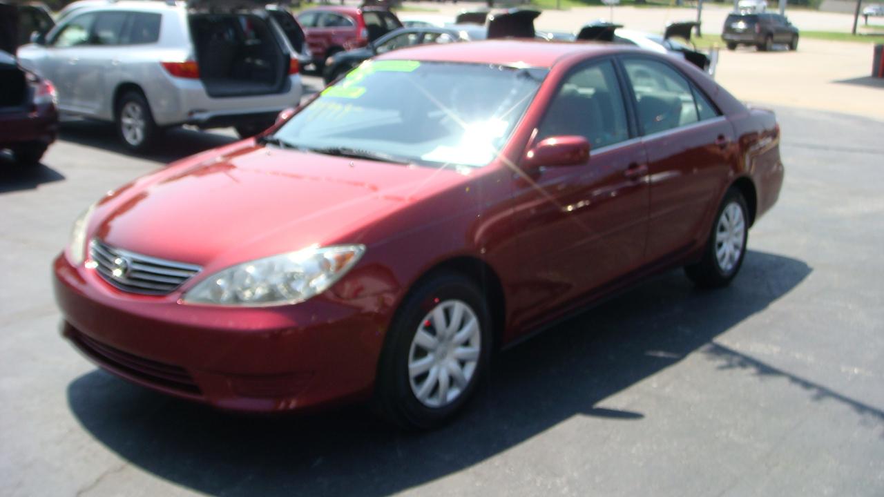 Toyota Camry LE 2005