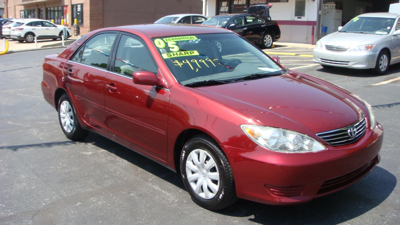 Toyota Camry LE 2005