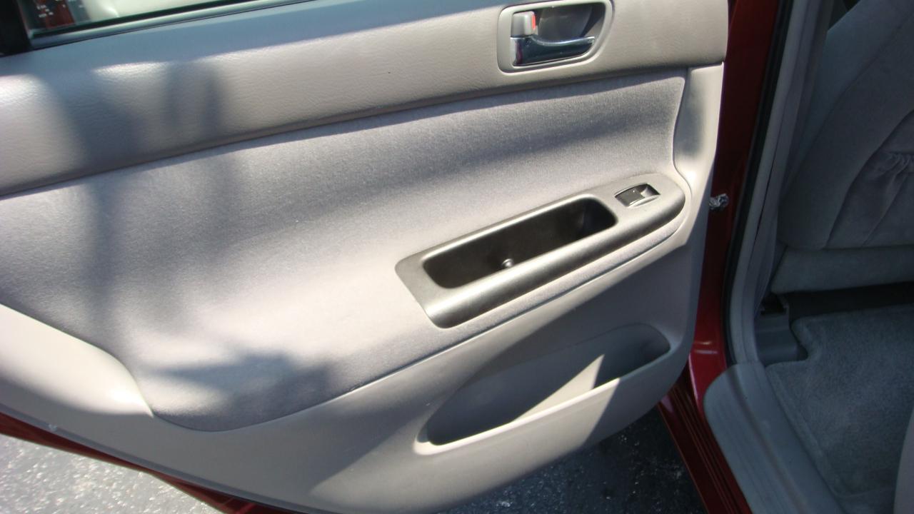 Toyota Camry LE 2005