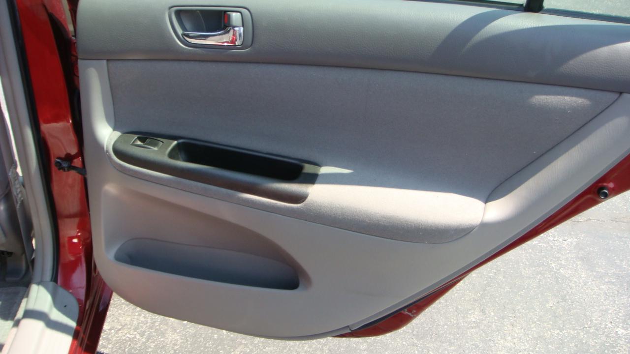 Toyota Camry LE 2005