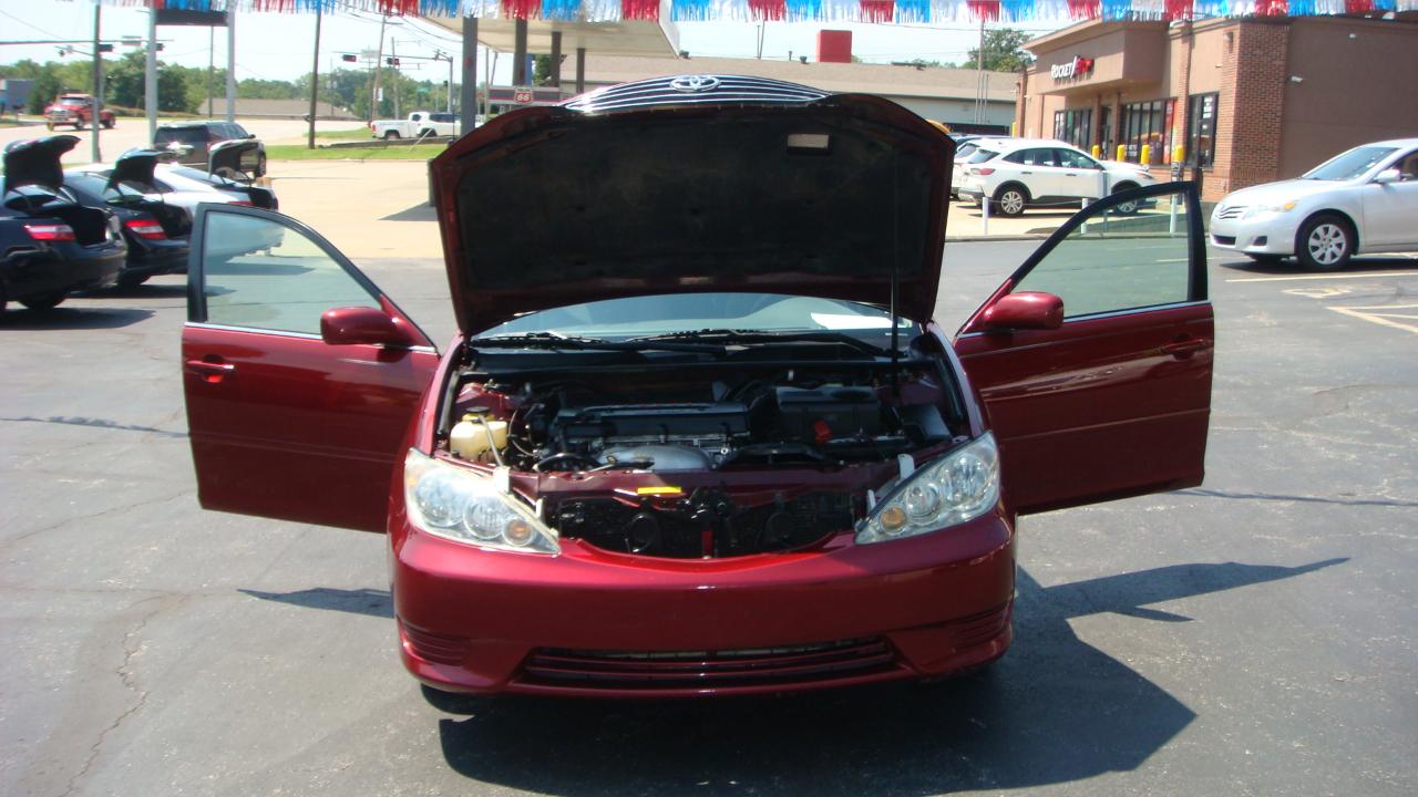 Toyota Camry LE 2005