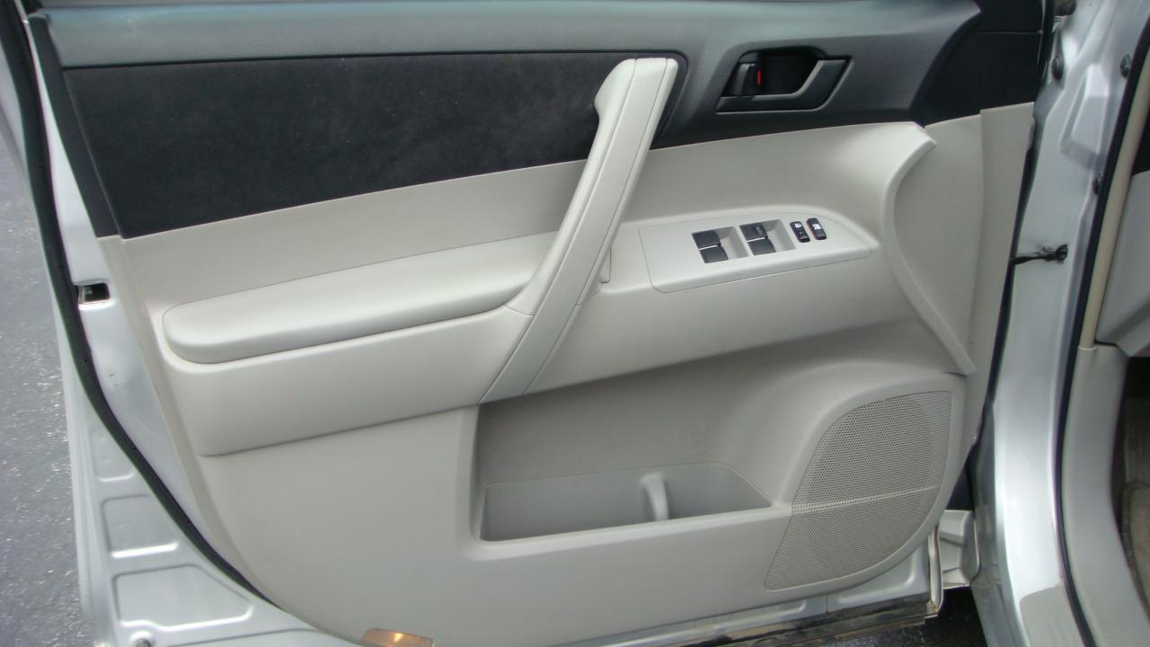 Toyota Highlander Limited 4WD 2008