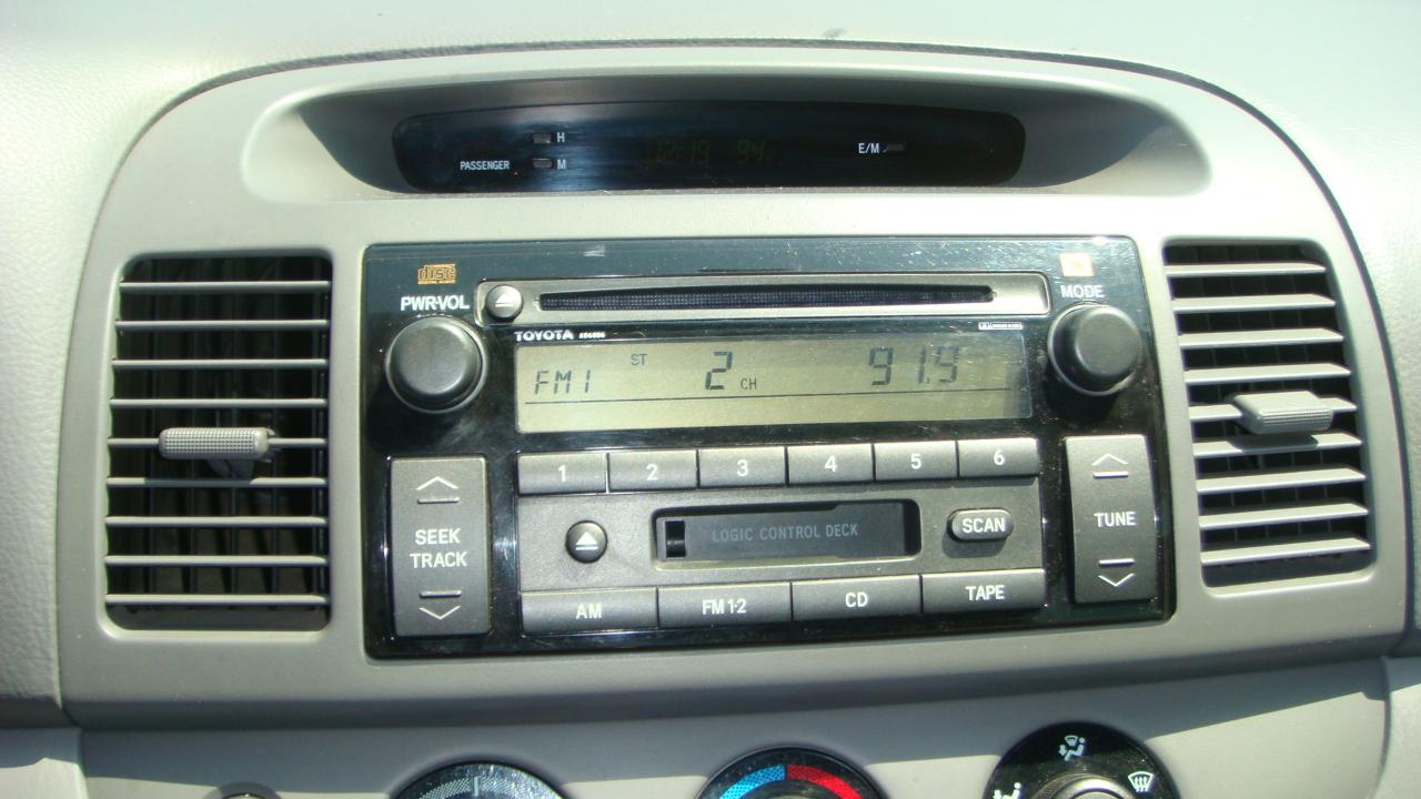 Toyota Camry LE 2002