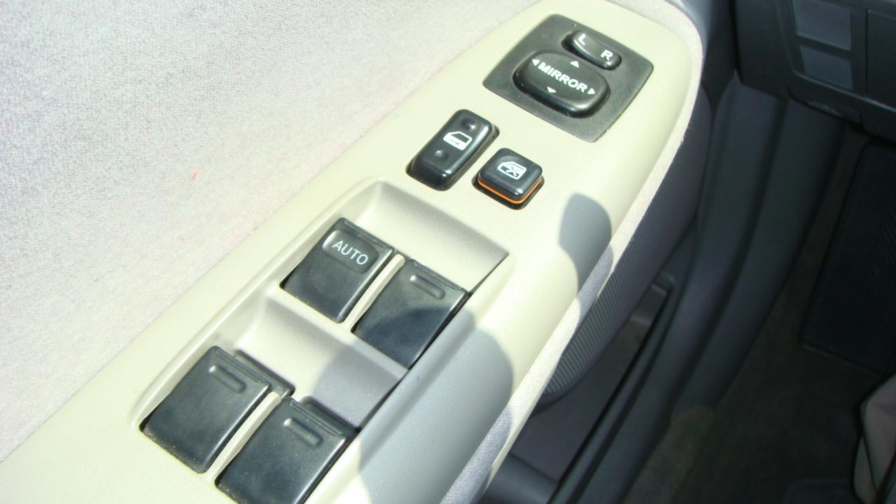 Toyota Camry LE 2002
