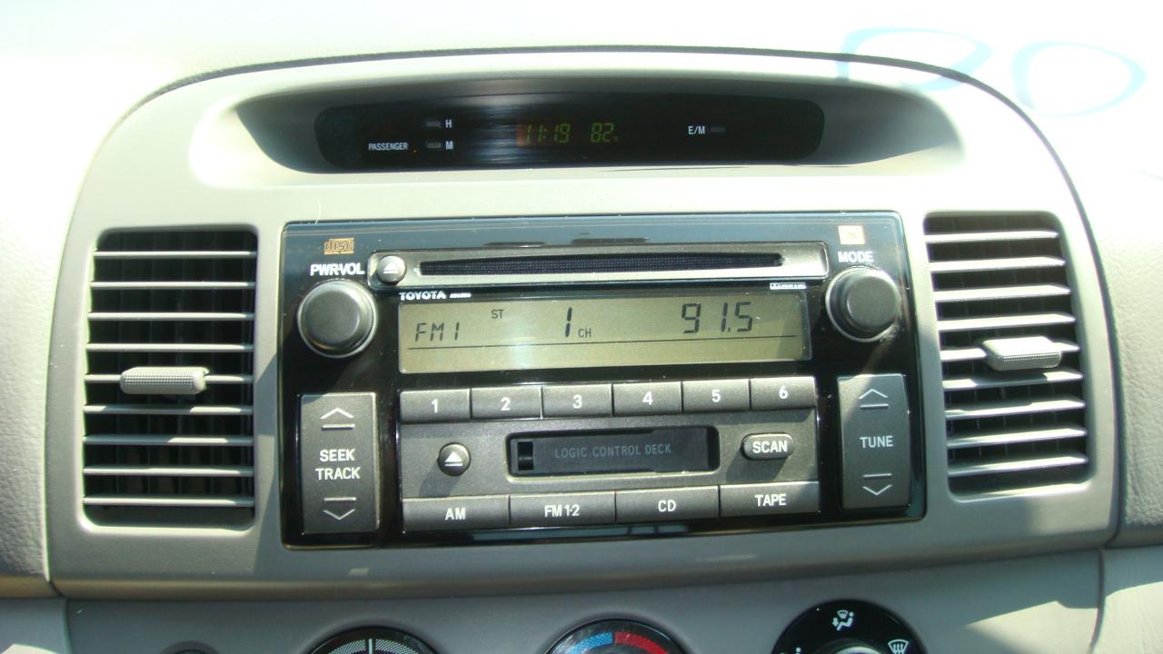 Toyota Camry LE 2002