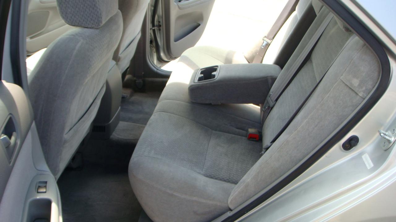 Toyota Camry LE 2002
