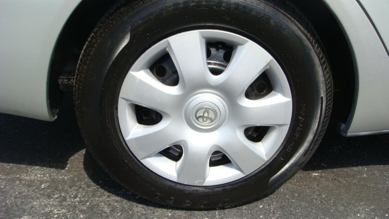 Toyota Camry LE 2002