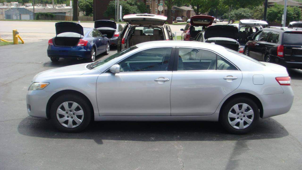 Toyota Camry LE 4D Sedan 2011