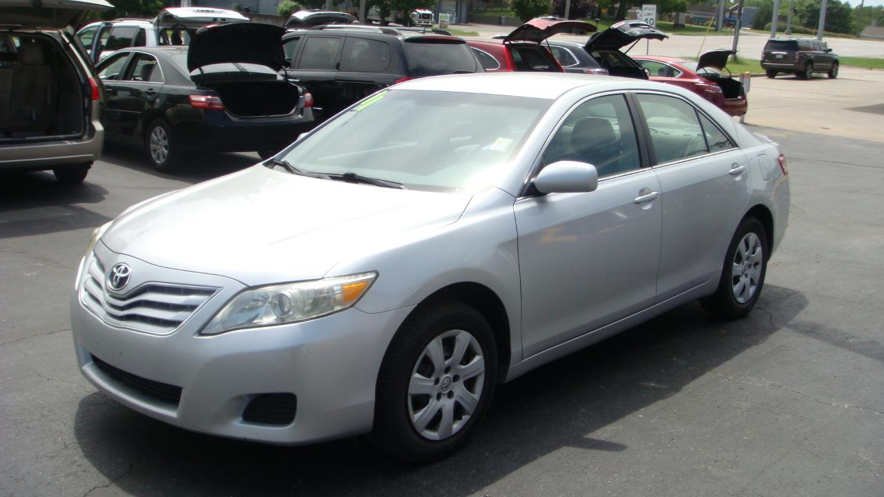 Toyota Camry LE 4D Sedan 2011