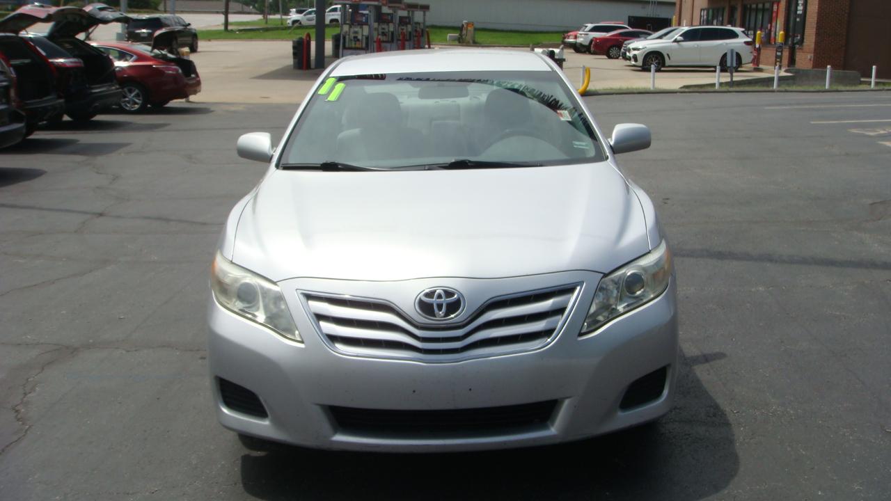 Toyota Camry LE 4D Sedan 2011