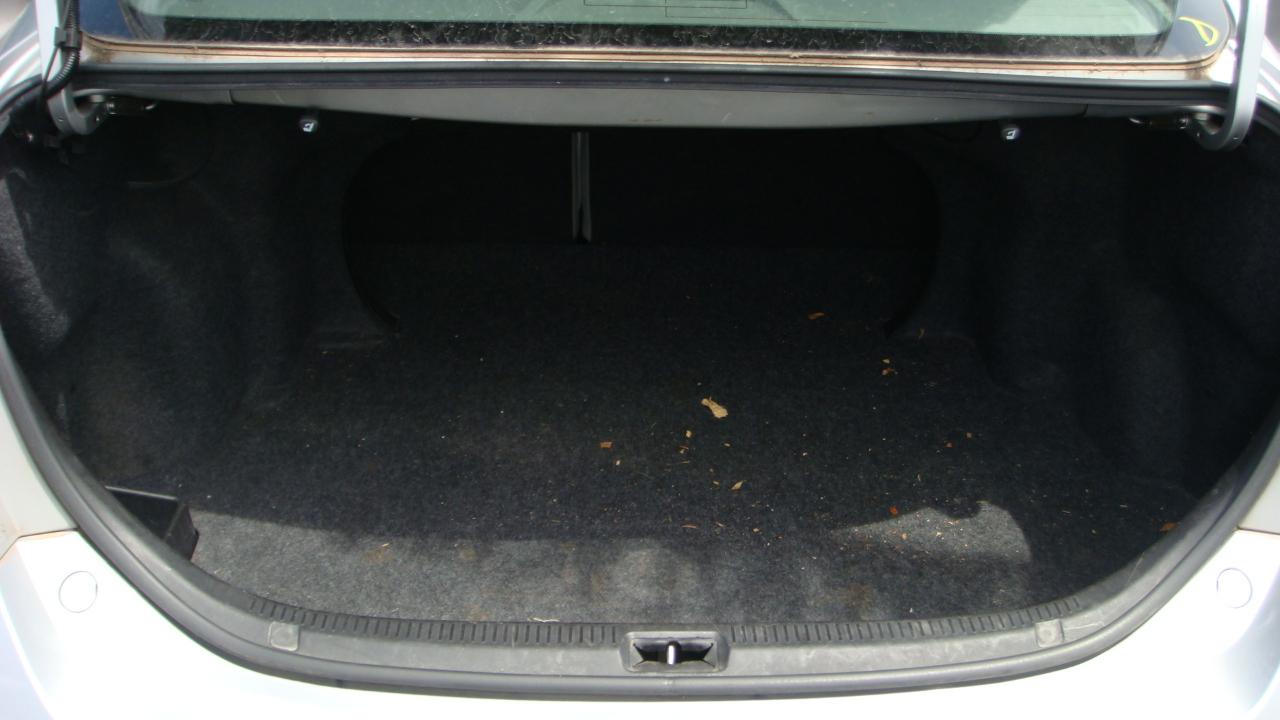 Toyota Camry LE 4D Sedan 2011
