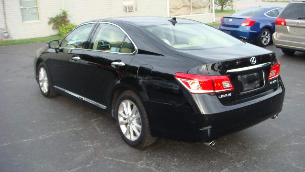 Lexus ES 350 Sedan 2010