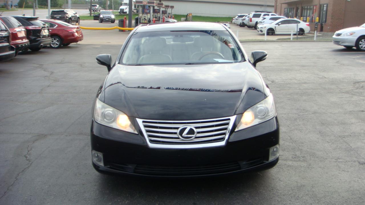 Lexus ES 350 Sedan 2010