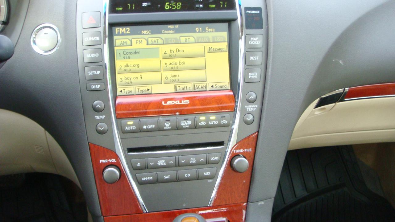 Lexus ES 350 Sedan 2010