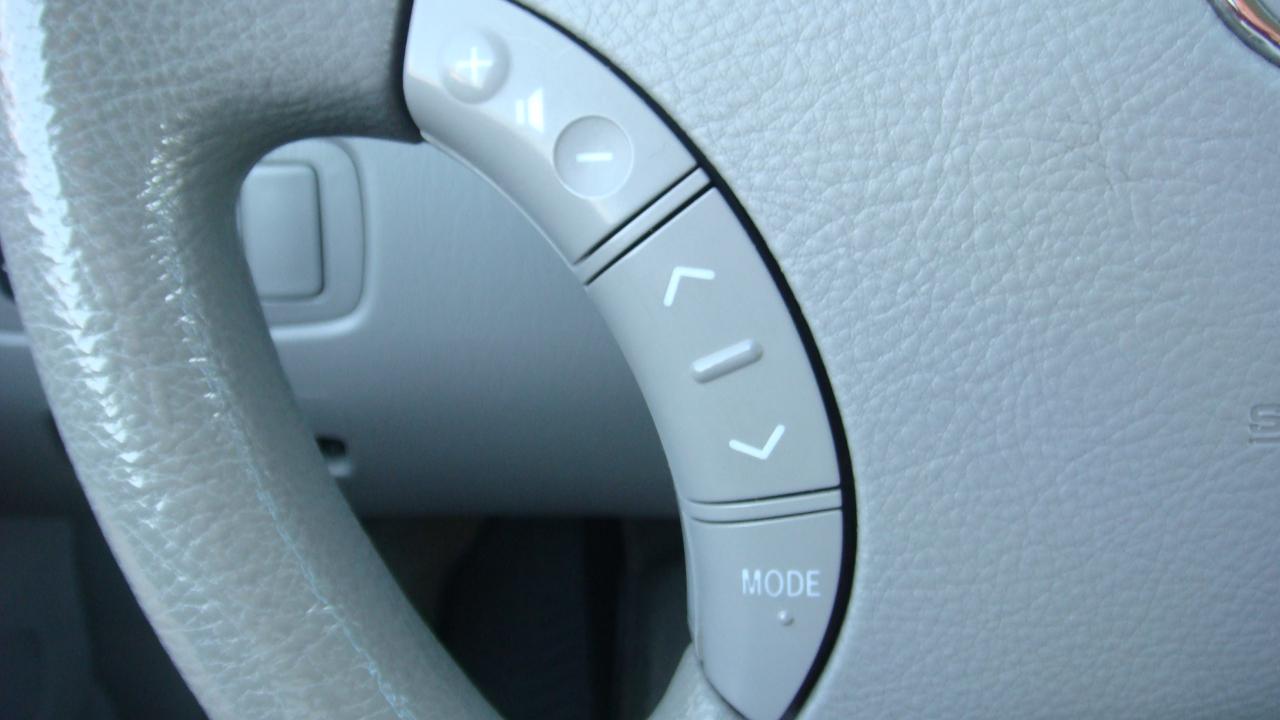 Toyota Sienna LE 2006