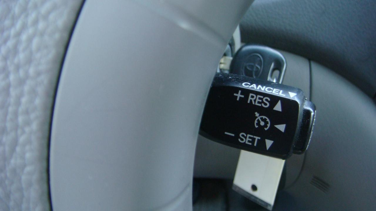 Toyota Sienna LE 2006