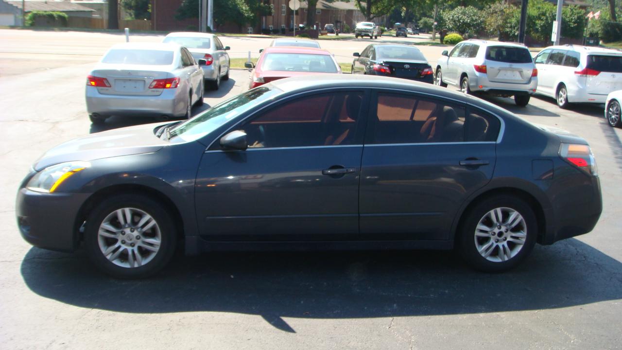 Nissan Altima 2.5 S 2011