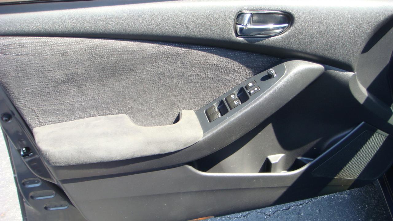 Nissan Altima 2.5 S 2011