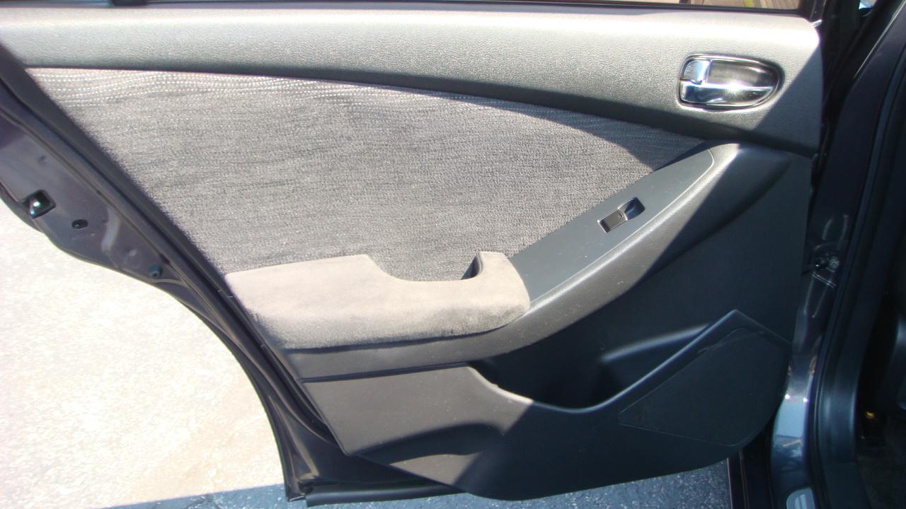 Nissan Altima 2.5 S 2011