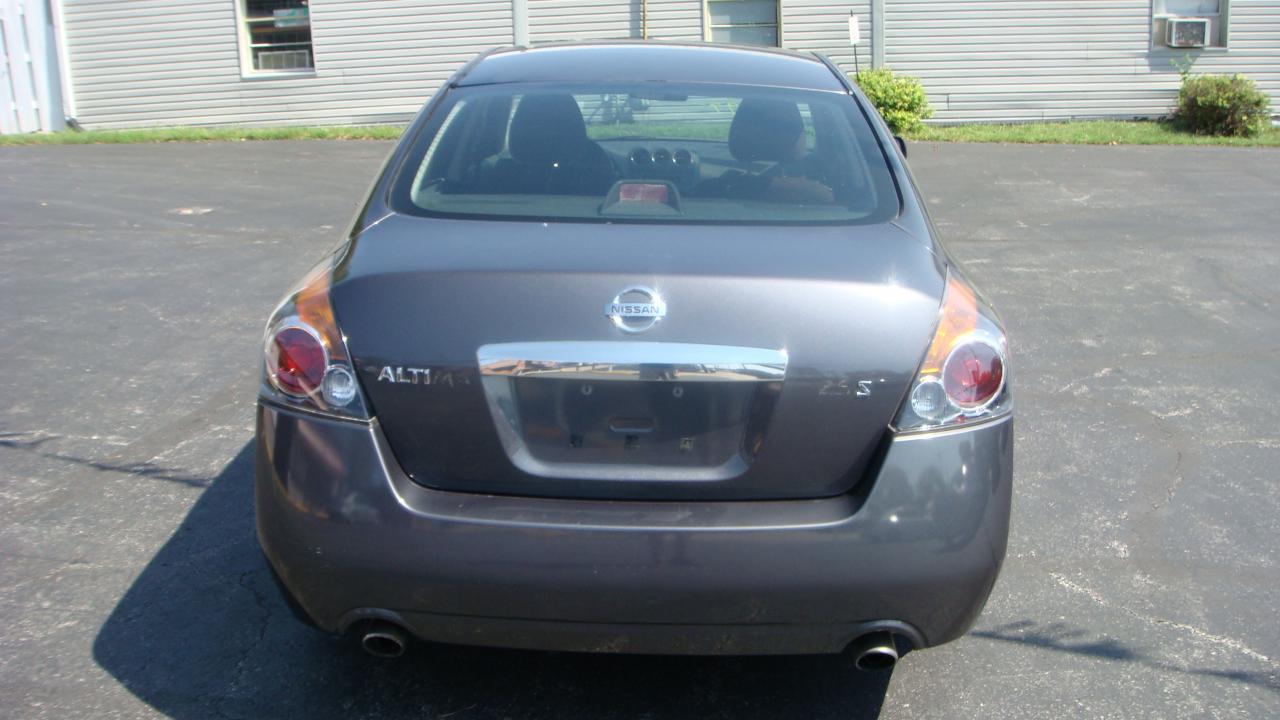 Nissan Altima 2.5 S 2011
