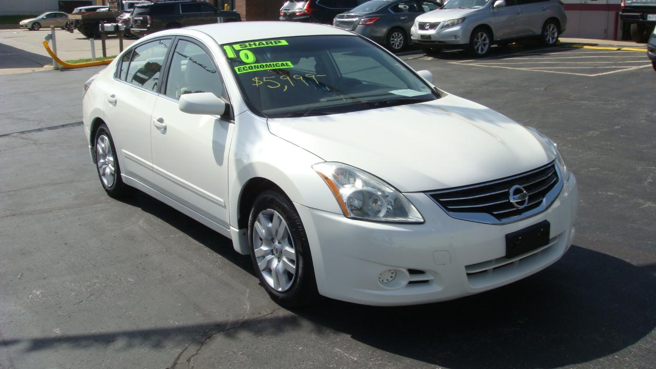 Nissan Altima 2.5 S 2010