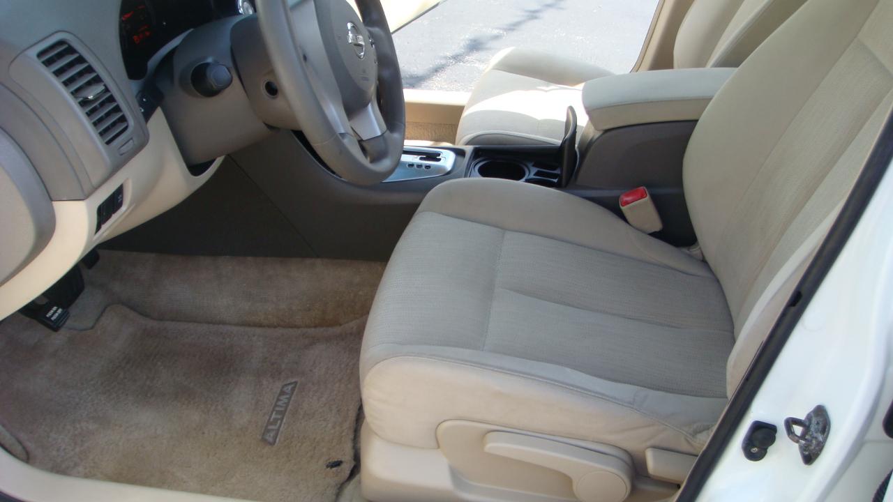 Nissan Altima 2.5 S 2010