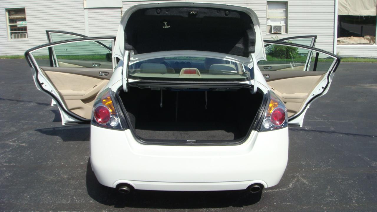 Nissan Altima 2.5 S 2010