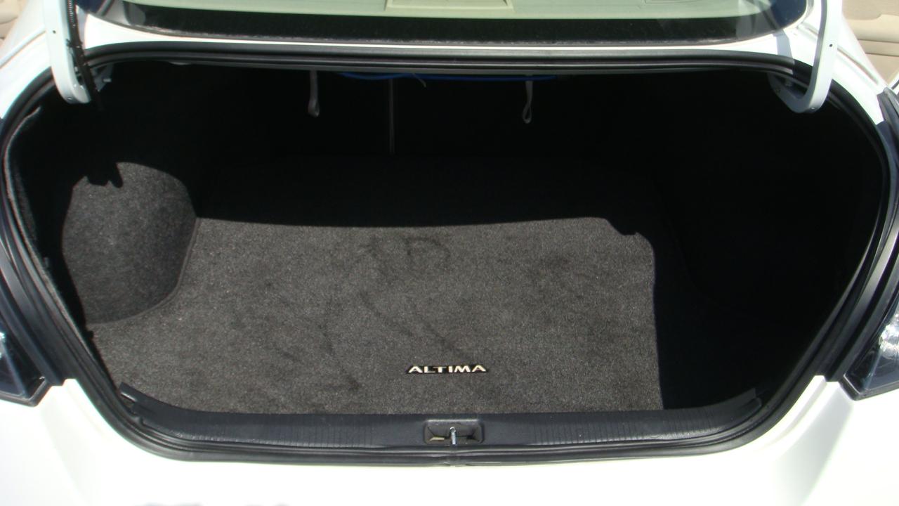 Nissan Altima 2.5 S 2010