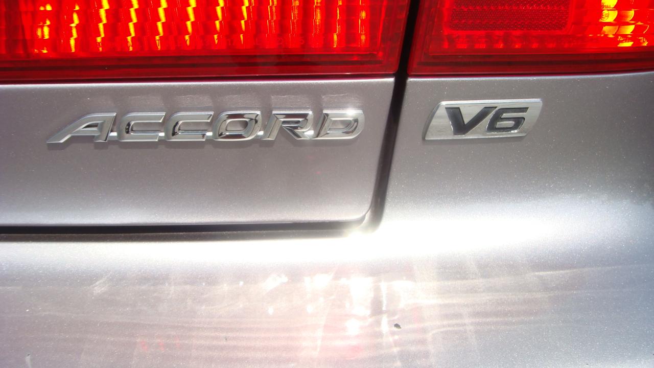 Honda Accord LX 2000