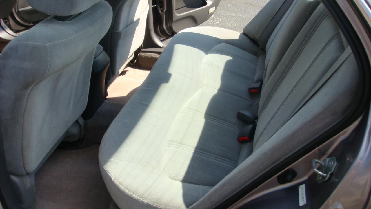 Honda Accord LX 2000