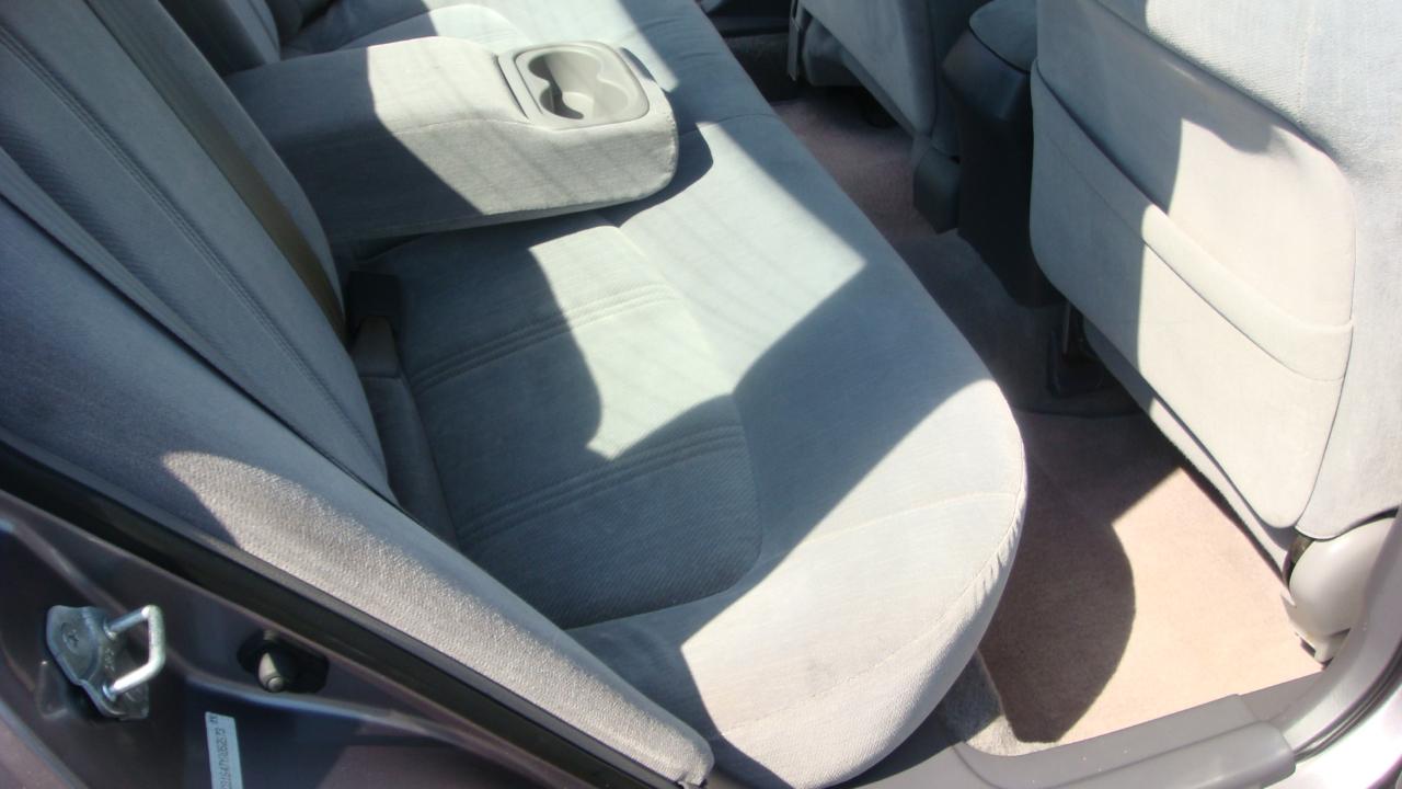 Honda Accord LX 2000