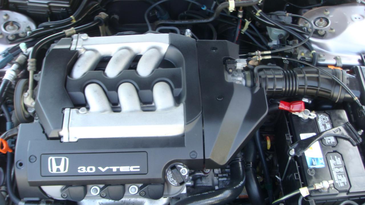Honda Accord LX 2000
