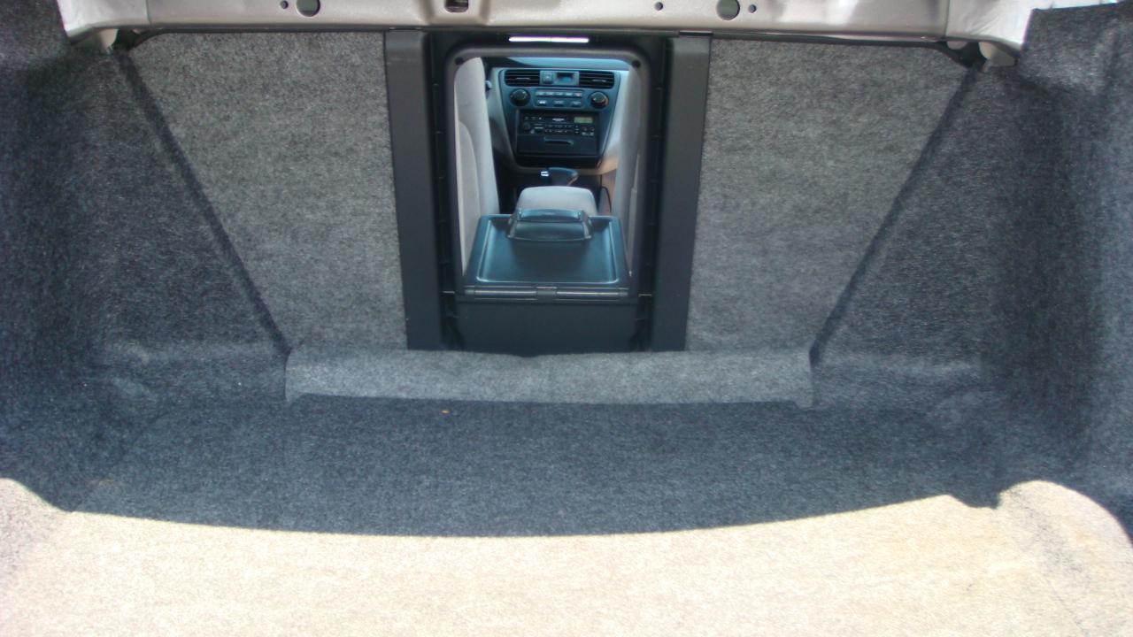 Honda Accord LX 2000