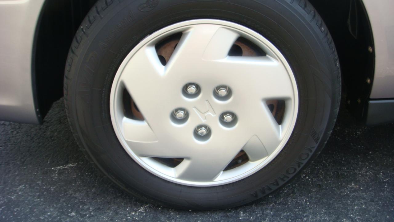 Honda Accord LX 2000