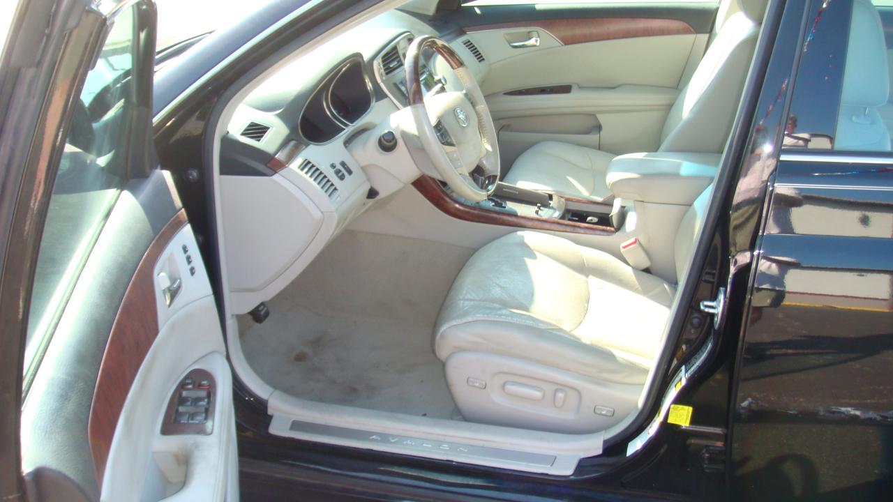 Toyota Avalon Limited 2012