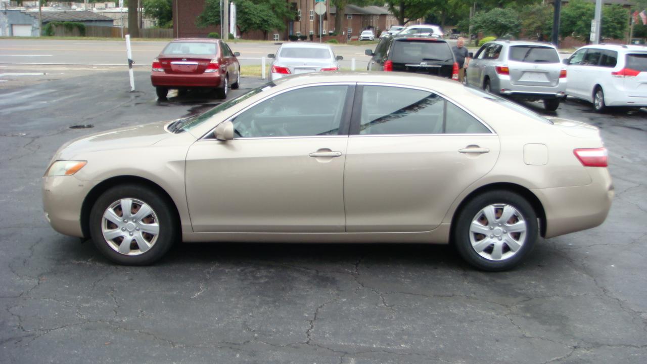 Toyota Camry LE 2007