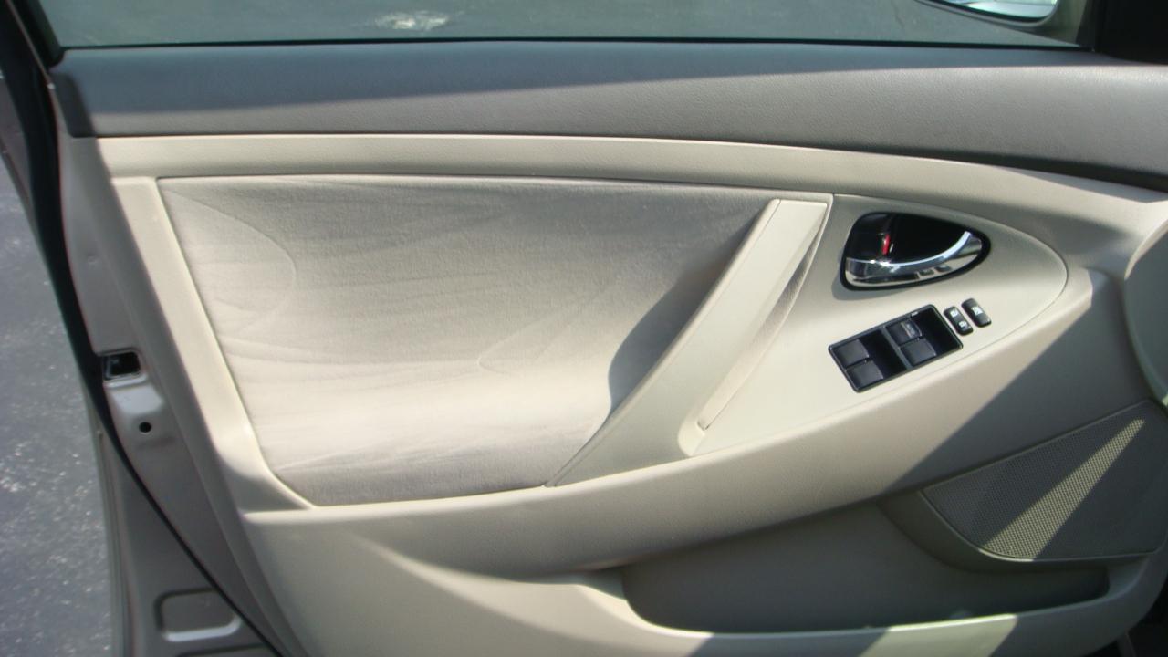 Toyota Camry LE 2007
