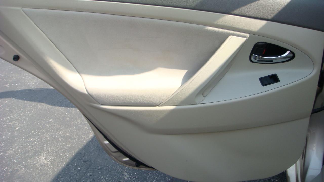 Toyota Camry LE 2007