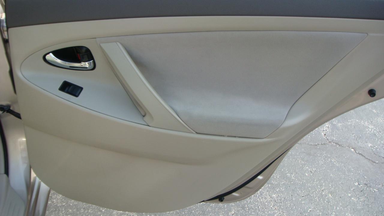 Toyota Camry LE 2007