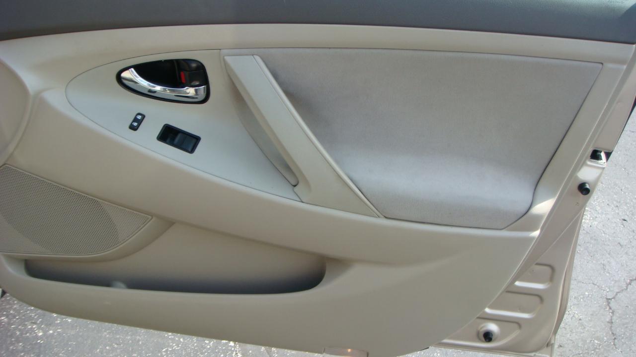 Toyota Camry LE 2007