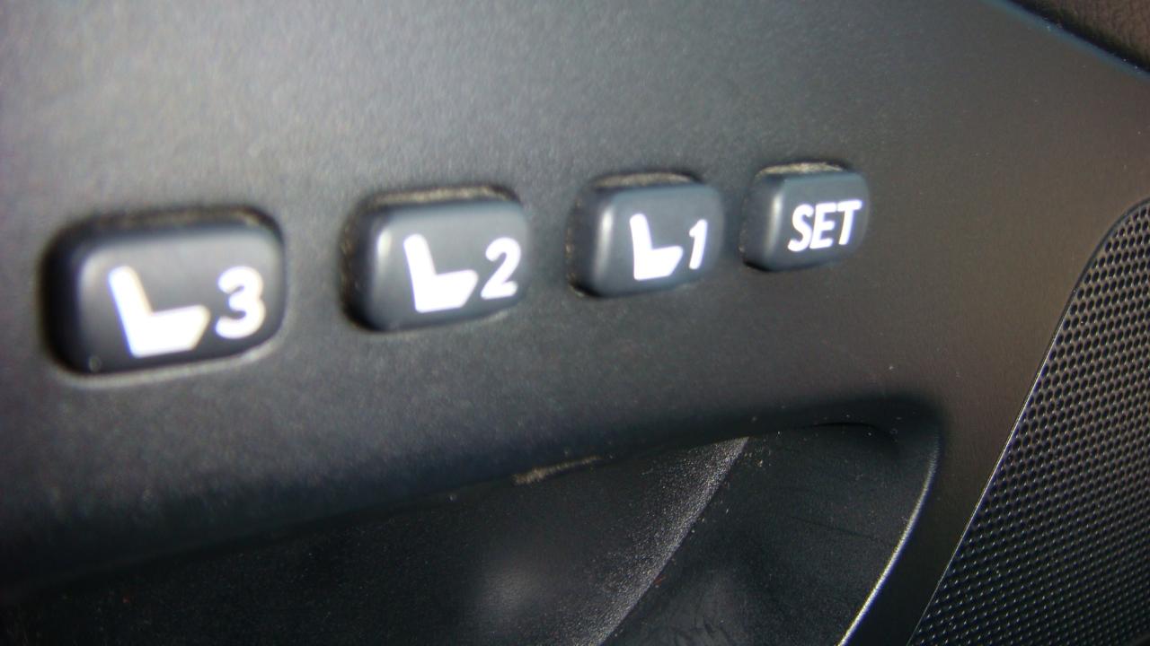 Lexus RX 450h AWD 2012
