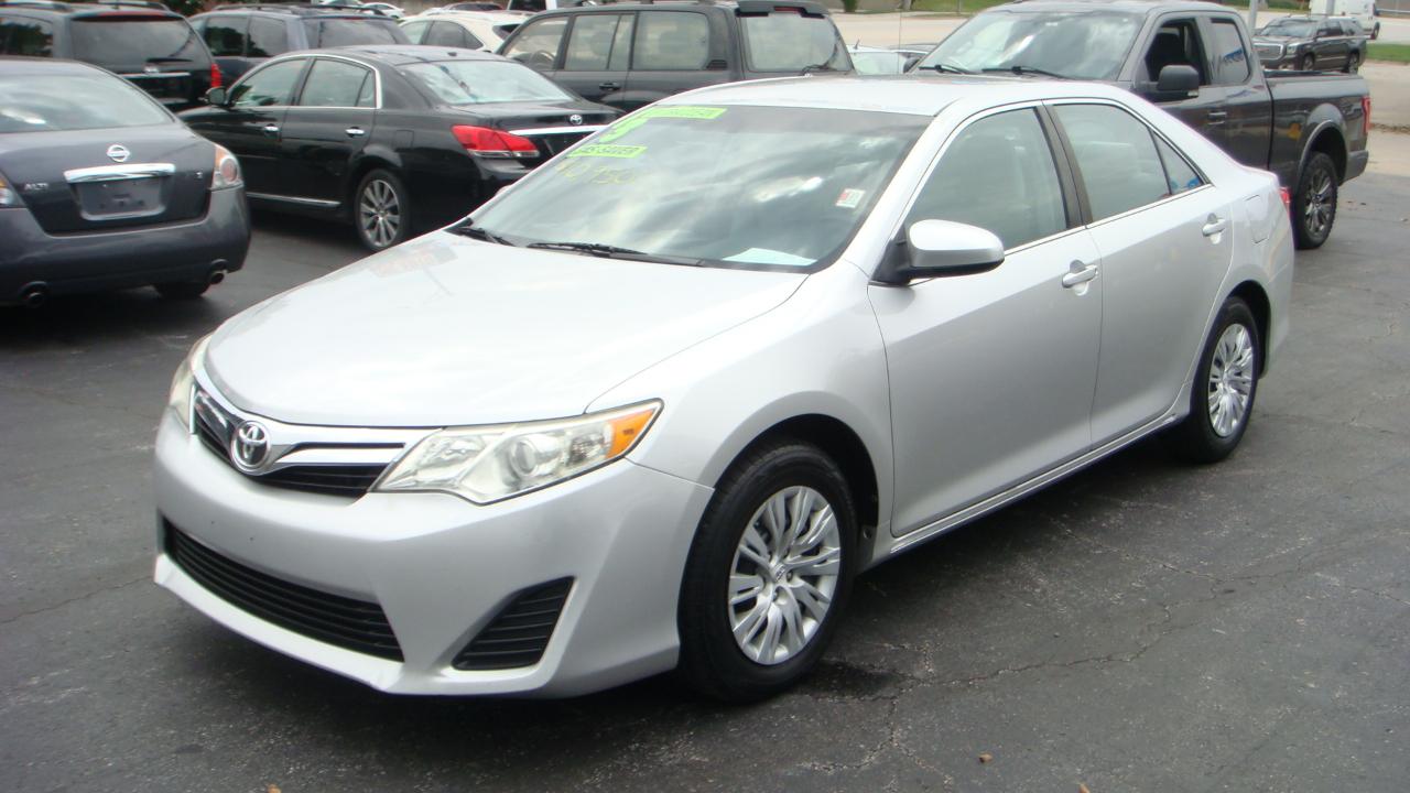 Toyota Camry XLE 2013