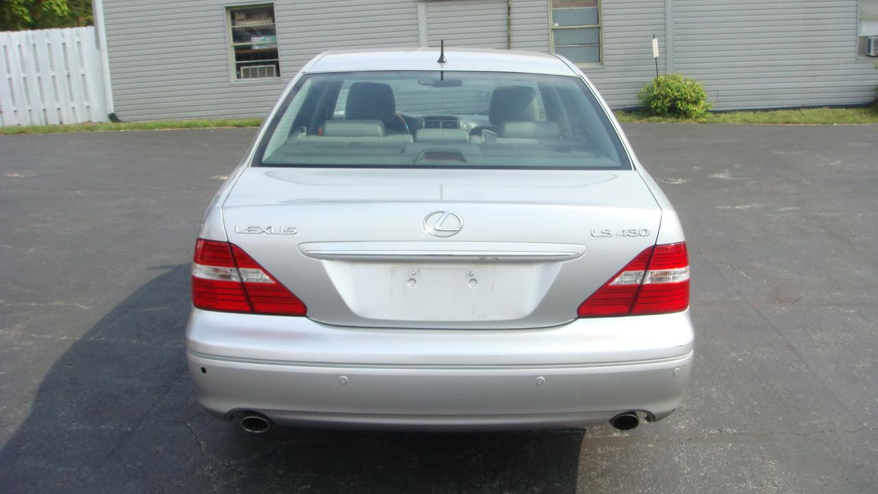 Lexus LS 430 Sedan 2006