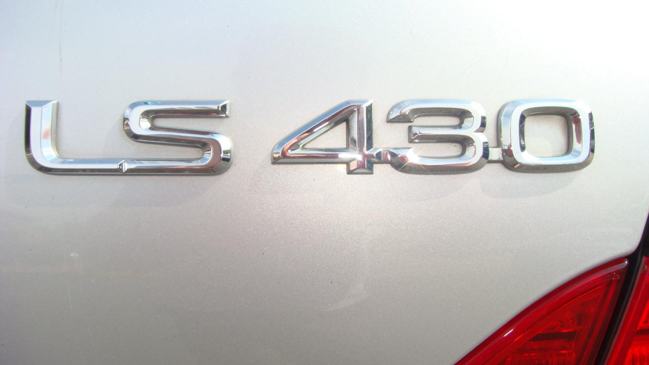 Lexus LS 430 Sedan 2006