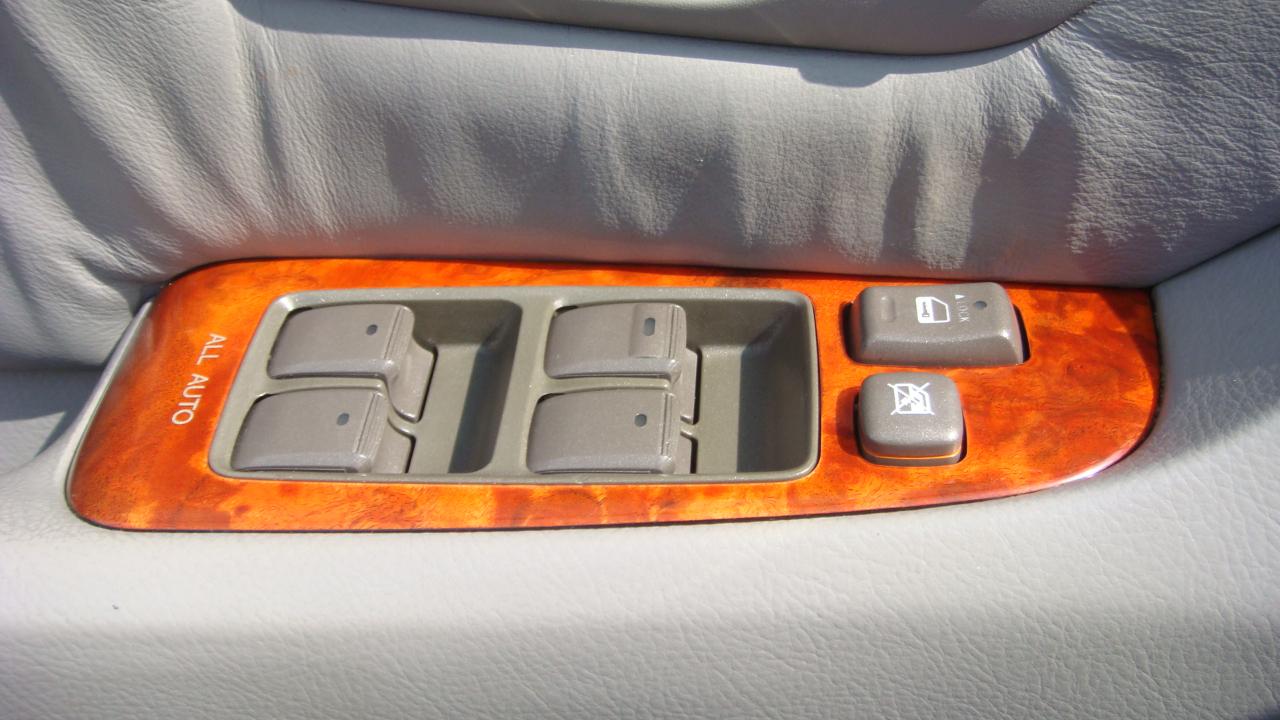 Lexus LS 430 Sedan 2006