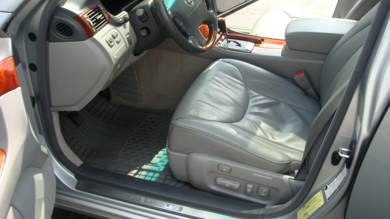 Lexus LS 430 Sedan 2006