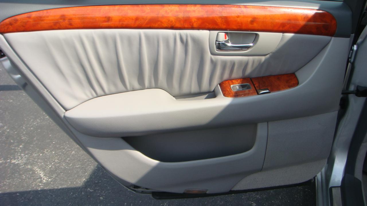 Lexus LS 430 Sedan 2006