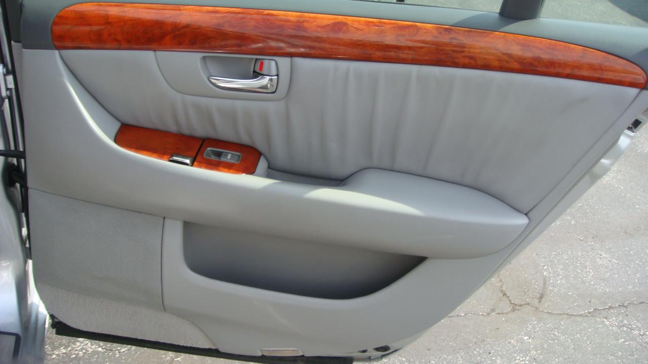 Lexus LS 430 Sedan 2006
