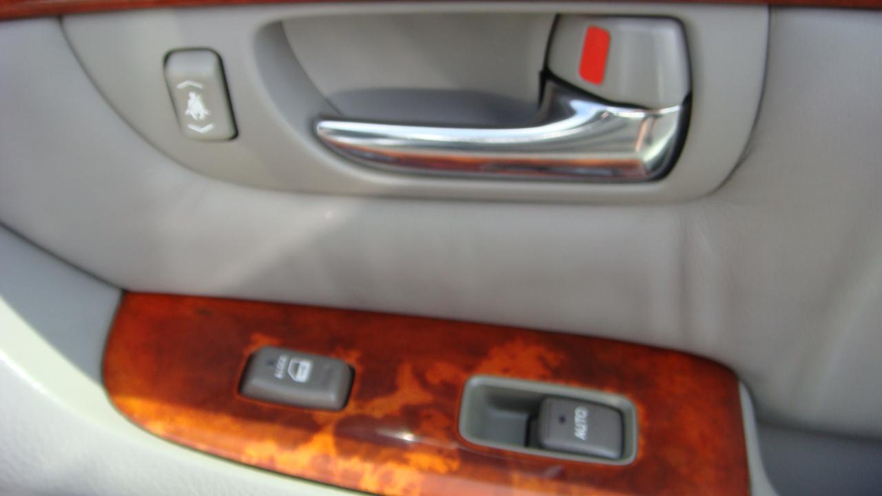 Lexus LS 430 Sedan 2006