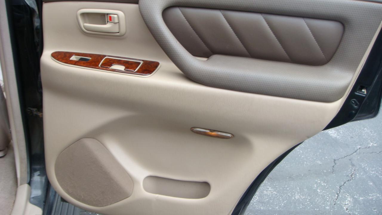 Toyota Land Cruiser 4WD 1999